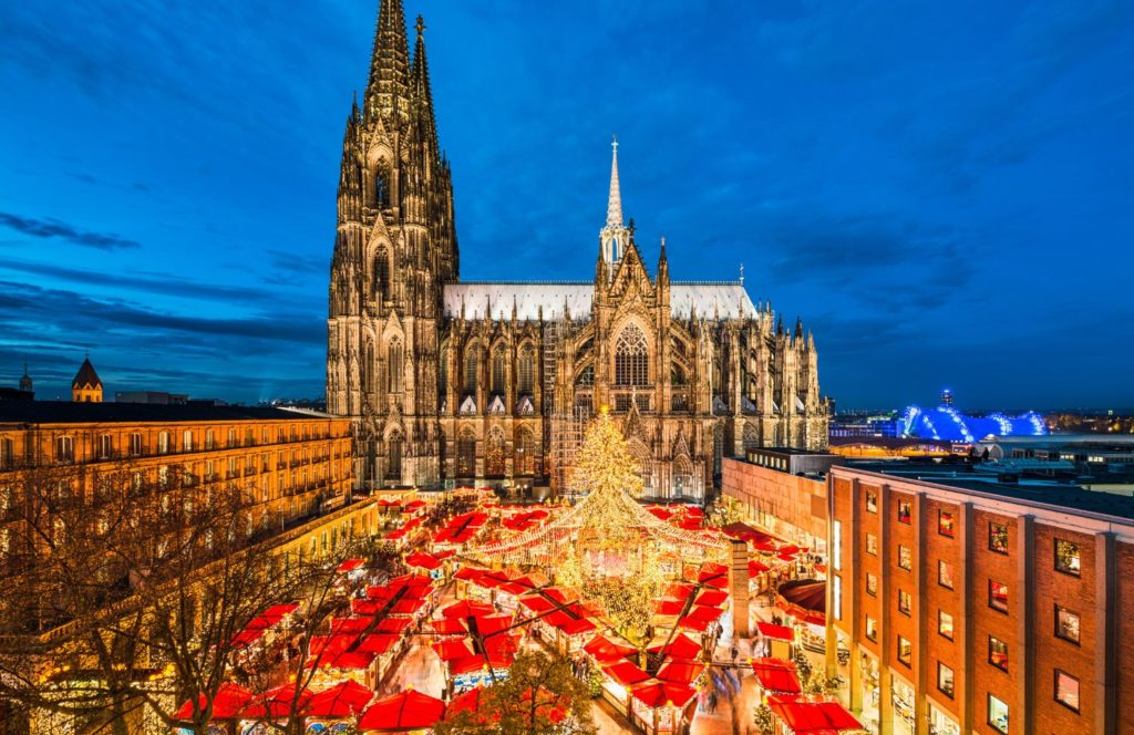 marché de noël le plus beau marché de noël en allemagne le marché de Cologne