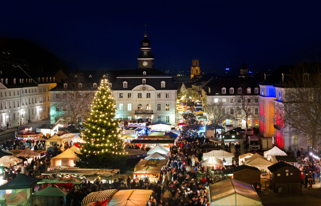Marché de Noël de Sarrenurg en allemagne proche de la frontière française