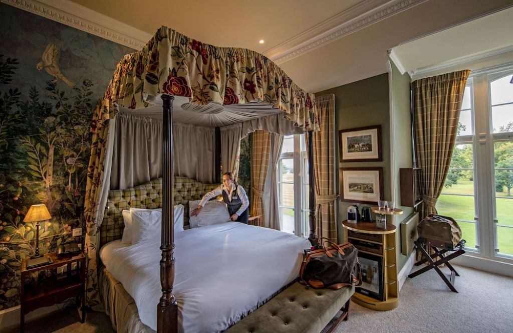 gift a hotel stay for SCHLOSS Roxburghe, part of Destination by Hyatt