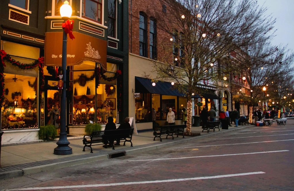 Thomasville, Georgia Christmas Towns in Georgia