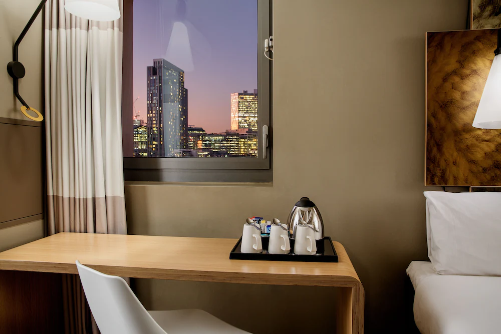 ibis London