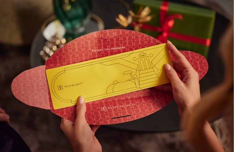 How do I personalize a Hotelgift?