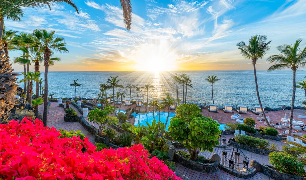 Playas y piscinas en Adeje, perfectas para ver y bañarse en Tenerife, Canarias