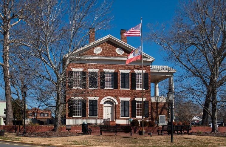 town house in Dahlonega