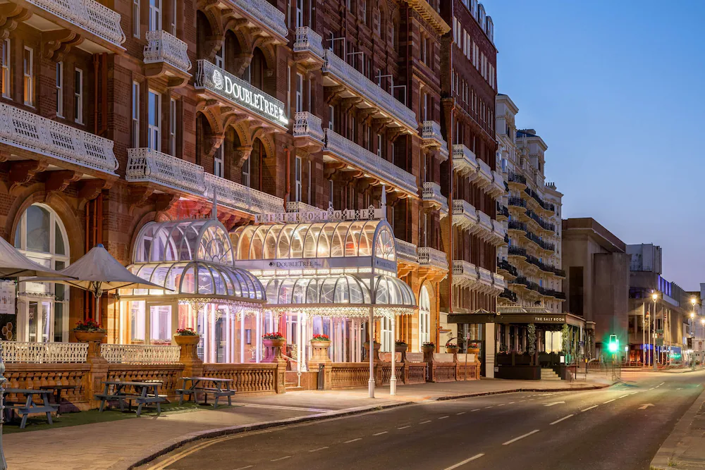 DoubleTree by Hilton Brighton Metropole, seafront hotel in Brighton
