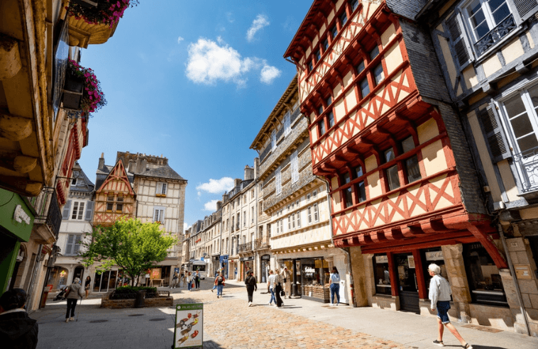 where to go in franc ein june quimper (1)