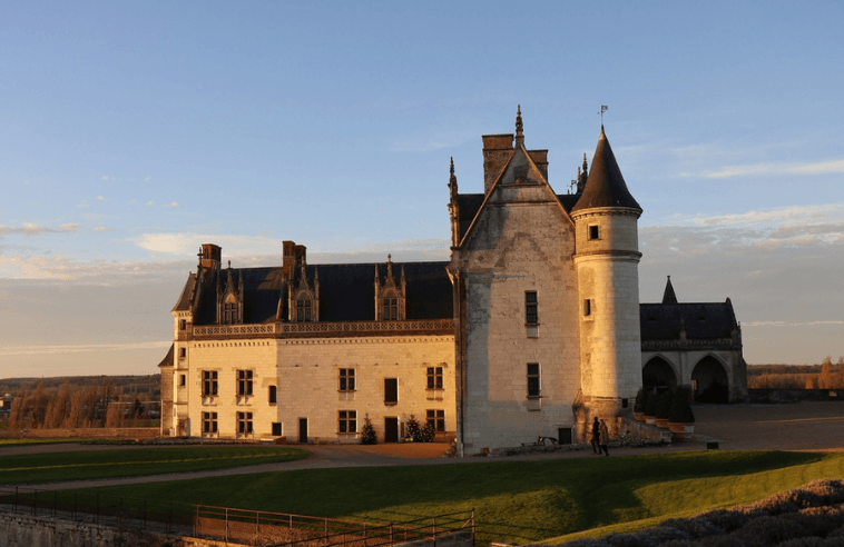 where to go in france in june amboise (2)