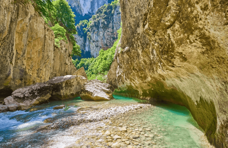where to go in france in june gorges du verdon (3) (1)