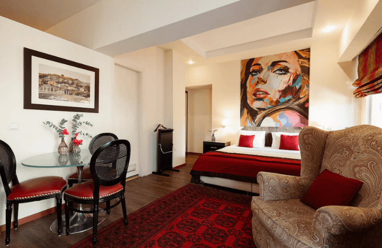 Best Western Plus Embassy Hotel
