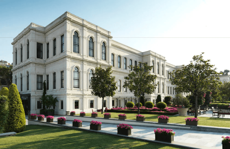 Four Seasons Hotel Istanbul at the Bosphorus